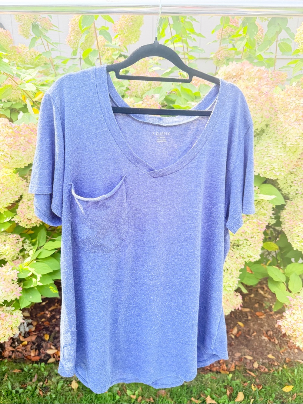 Z Supply Heathered Blue V-Neck Pocket Tee